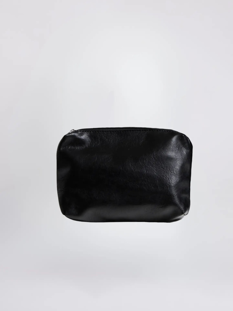 https://cdn.shopifycdn.net/s/files/1/0809/0782/9571/files/OLIVIADAILYMAKEUP_MOREPOUCH_0479c4bf-5365-4379-b8a1-08bb1f21934a.png?v=1740941526