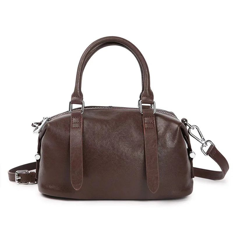 https://cdn.shopifycdn.net/s/files/1/0752/7143/8651/files/Vintage-messenger-bag-cowhide-Brown-leather-bag-Soft-Leather-Large-Capacity-minimalist-Crossbody-bag-women-female_ed492c43-5ba3-4e45-afeb-b5c9c06ee235.webp?v=1739266821