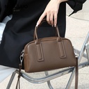 https://cdn.shopifycdn.net/s/files/1/0752/7143/8651/files/Women-s-Cowhide-Genuine-Leather-Shoulder-Bag-Ladies-Soft-Cow-Real-Leather-Handbag-Female-Fashion-Luxury_50610a27-720c-4e82-9594-d4d4fe2b2860.webp?v=1739266815