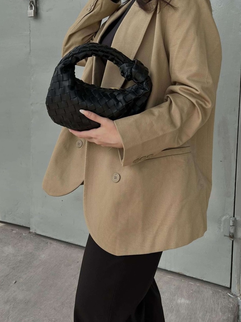 https://cdn.shopifycdn.net/s/files/1/0895/7945/4737/files/MARTHA_MINI_HANDBAG-1.jpg?v=1729892482