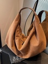 https://cdn.shopifycdn.net/s/files/1/0726/5917/3529/files/ArtisanAttachesLargeCapacityCasualShoulderBag5.jpg?v=1780482446