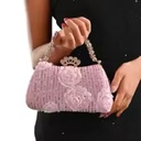 https://cdn.shopifycdn.net/s/files/1/1031/1909/4100/files/pochette_rosa.avif?v=1778190100