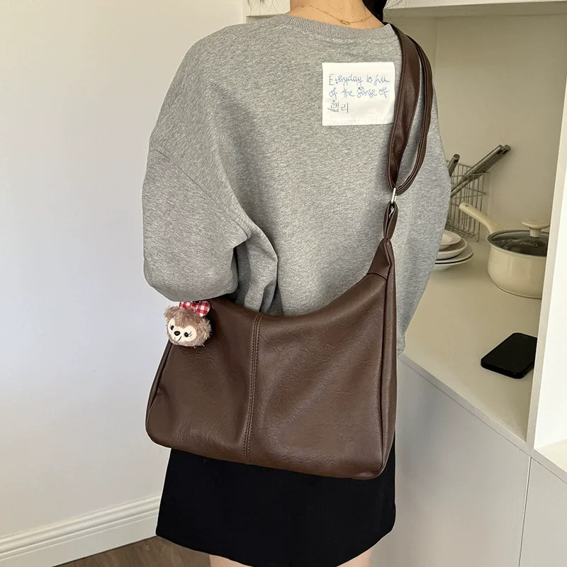 https://ae01.alicdn.com/kf/S5b405b7e38e147e38e61db457babbdd62/Damen-tasche-neue-Herbst-und-Winter-vielseitig-ins-Retro-Einkaufstasche-adrette-l-ssige-gro-e-kapazitive.png