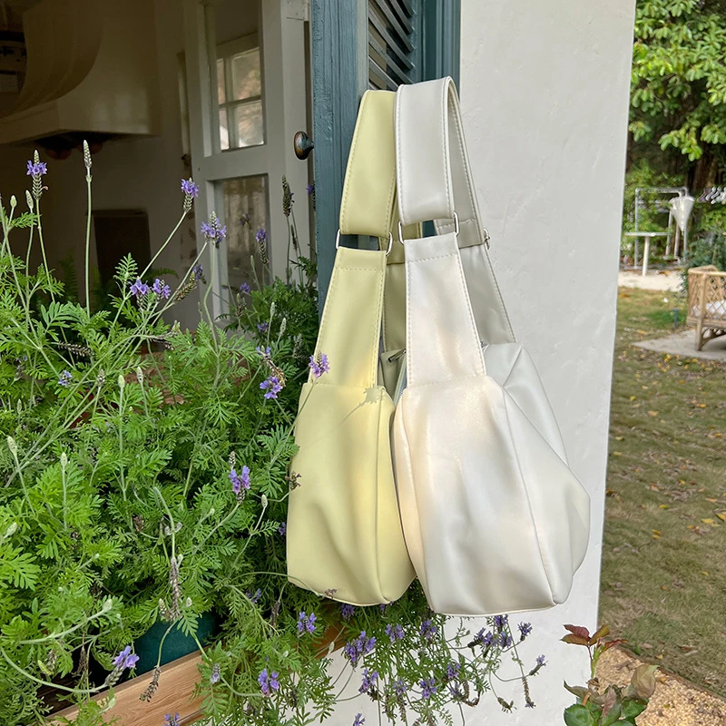 https://ae01.alicdn.com/kf/S20728dde7aa04457a66e24da9b118a9cI/Neue-einfarbige-pu-weiches-Leder-Damen-Umh-ngetasche-mit-gro-er-Kapazit-t-kleine-Pendler-College.jpg