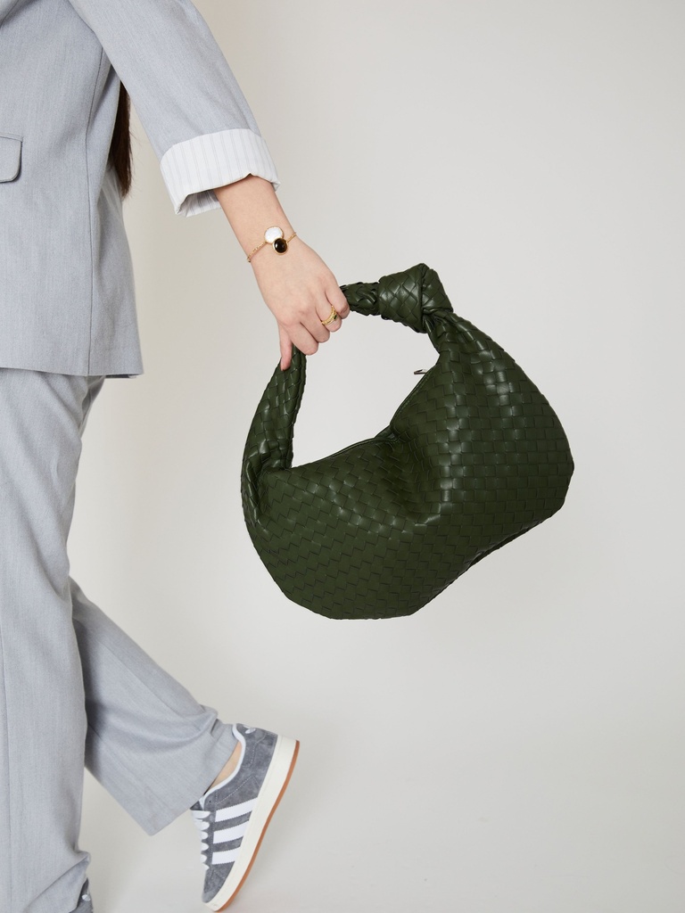 https://cdn.shopifycdn.net/s/files/1/0835/5931/7841/files/mid-green-3.jpg?v=1714241031