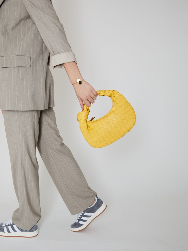 https://cdn.shopifycdn.net/s/files/1/0835/5931/7841/files/2_c9373e68-5961-4ab1-a41f-0adfd27b7778.jpg?v=1714241059