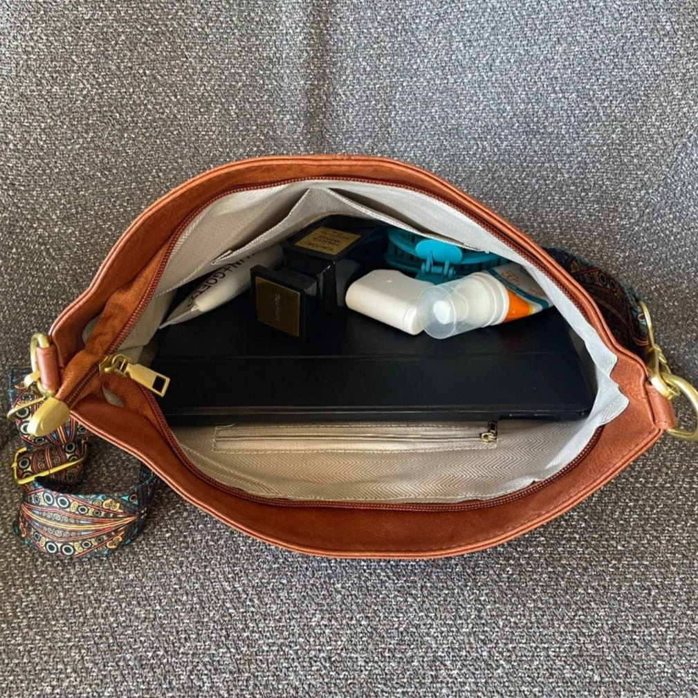 https://cdn.shopifycdn.net/s/files/1/0645/7799/5005/files/Ellie-Interior-03.jpg?v=1697060614
