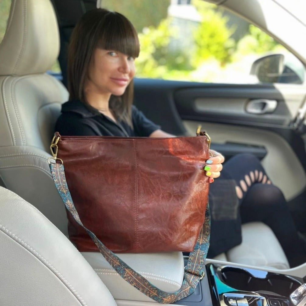 https://cdn.shopifycdn.net/s/files/1/0645/7799/5005/files/Ellie-Warm-Brown-04.jpg?v=1697060614