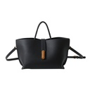Large capacity handbag for women 2024 new retro versatile commuting tote bag Korean fashion crossbody bag