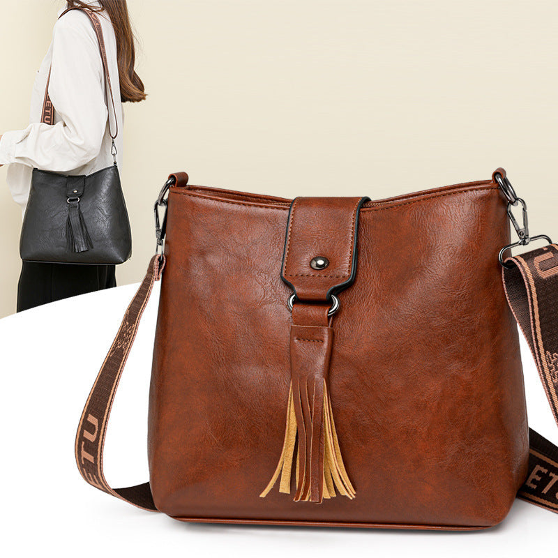 Price 4.92, Weight 365g Retro Women's Leisure Bucket Bag Shoulder Messenger Bag
