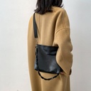 price 2.08usd weight 210g Bag women"s Messenger Bag Large Capacity Single Shoulder Bag New Fashion Versatile Ins Wide Shoulder Strap Small Bucket Bag
