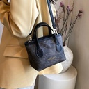 Price 2.11 USD-Weight 250g Retro Shoulder Bag Large Capacity Portable Bucket Bag