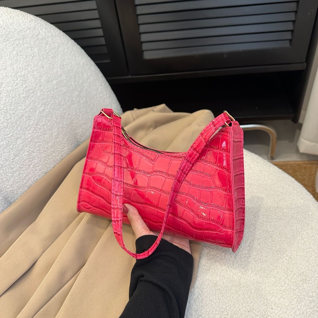 Price 1.15
USD - Weight 190g Embossed Underarm Stone Pattern Candy Color Shoulder Bag