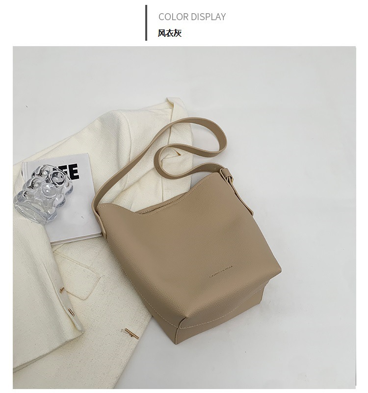Winner Bucket Bag