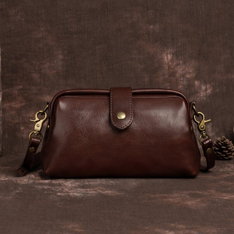 Retro Handmade Soft Mouth Gold Bag Doctor's Bag Clip Bag Leisure Mini Crossbody Small Bag