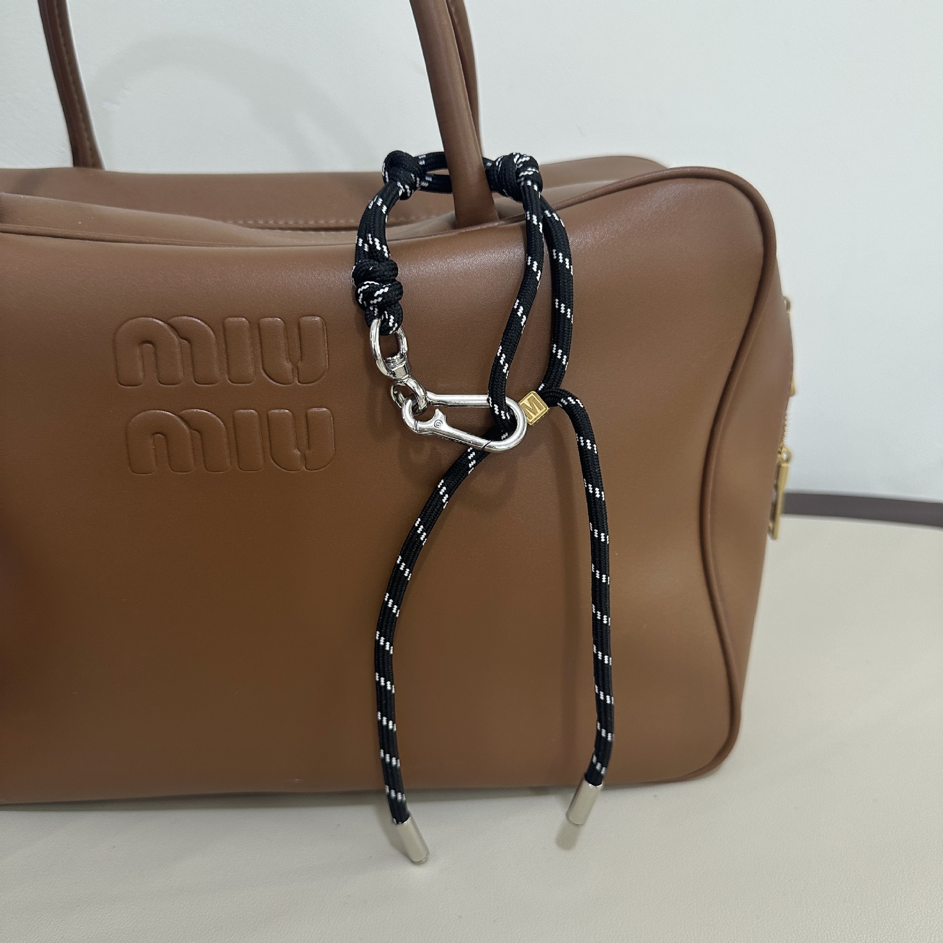 black M buckle