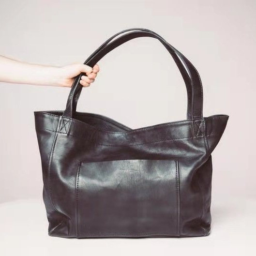 P-698 Black