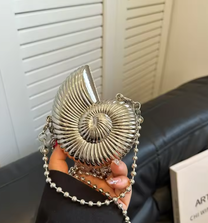 Conch Dinner Bag