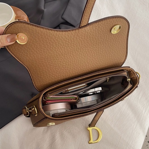 Popular Light Luxury Underarm Saddle Bag For Women 2023 Cross-border New Niche Design Casual Shoulder Messenger Bag Bags
